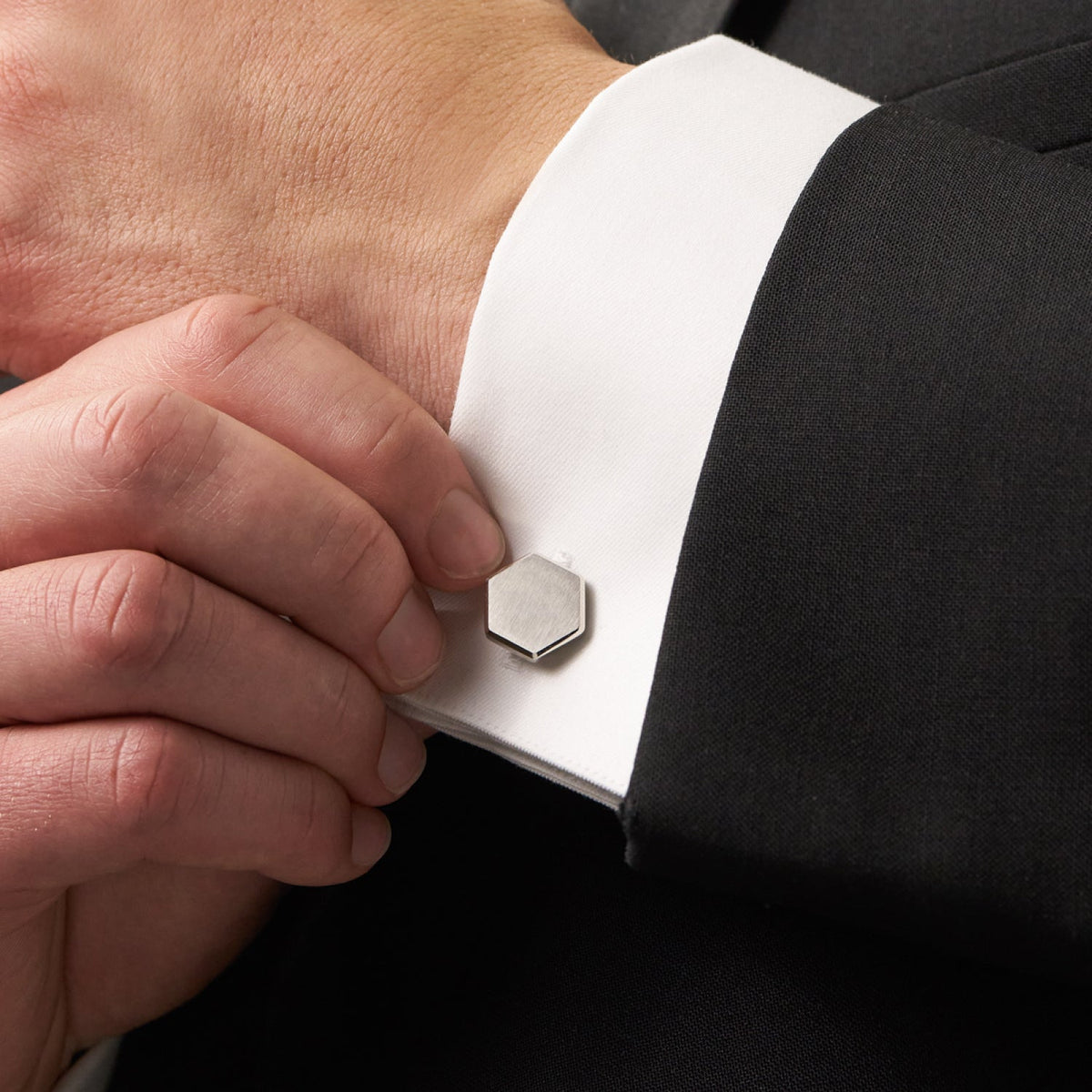 Tie Bar & Cufflinks Kit - Platinum